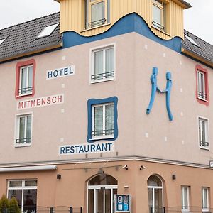 Hotel Mit-Mensch